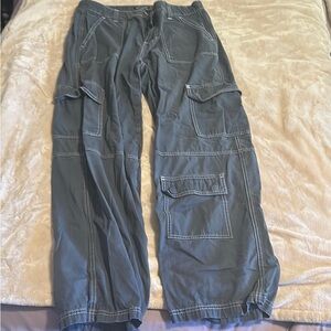 Hot Topic Men's Cargo Pants in Slate Gray
